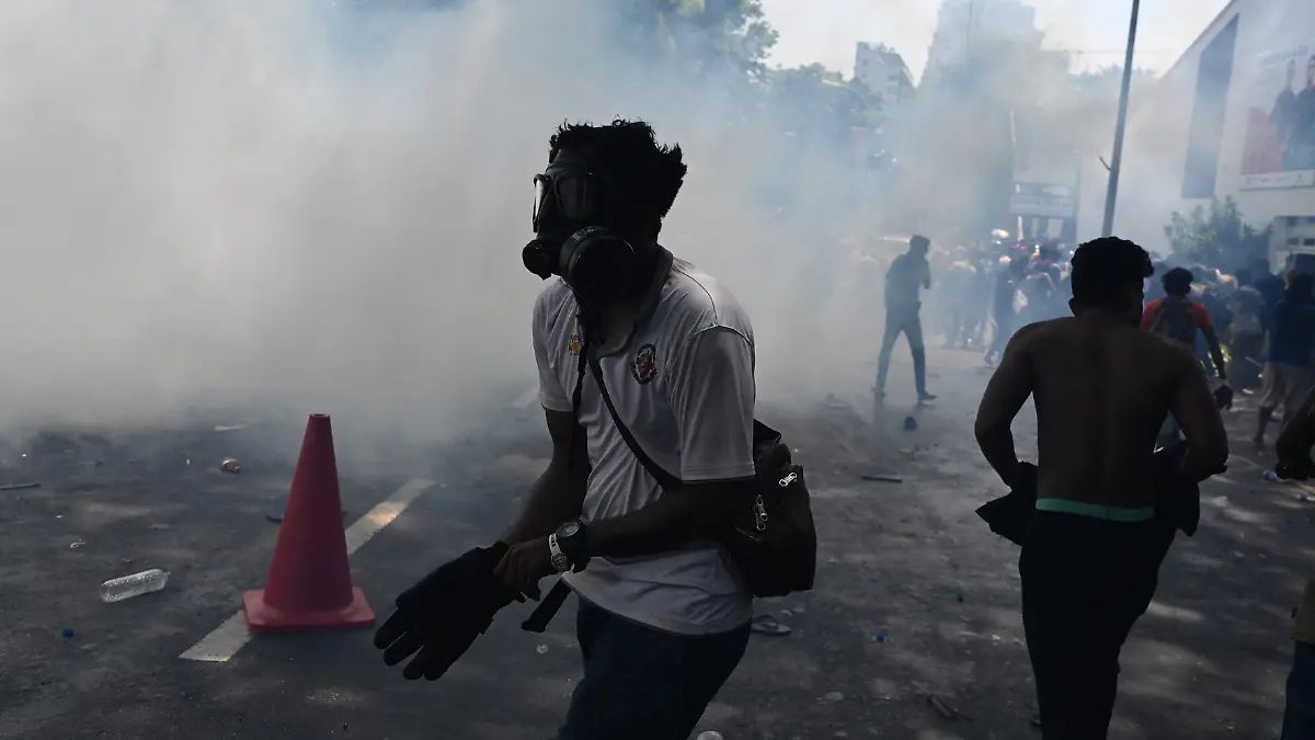 Sri Lanka impone toque de queda en medio de nuevas protestas